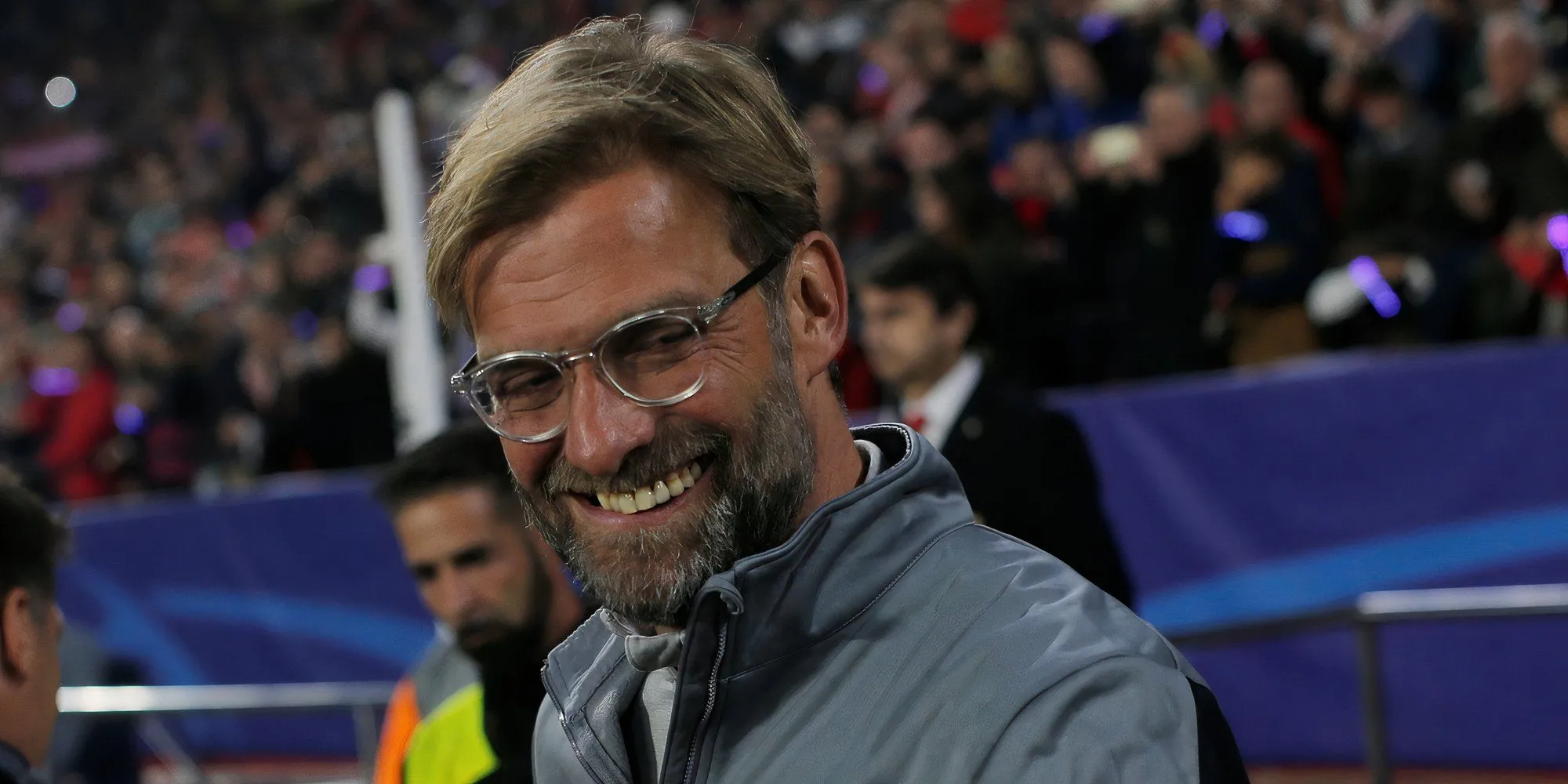HLV Jurgen Klopp ăn mừng chiến thắng
