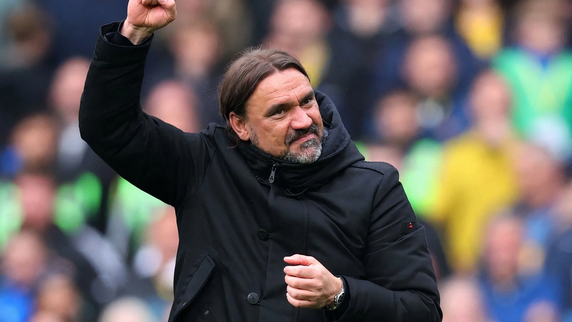 Huấn luyện viên Daniel Farke của Leeds United đang chỉ đạo chiến thuật