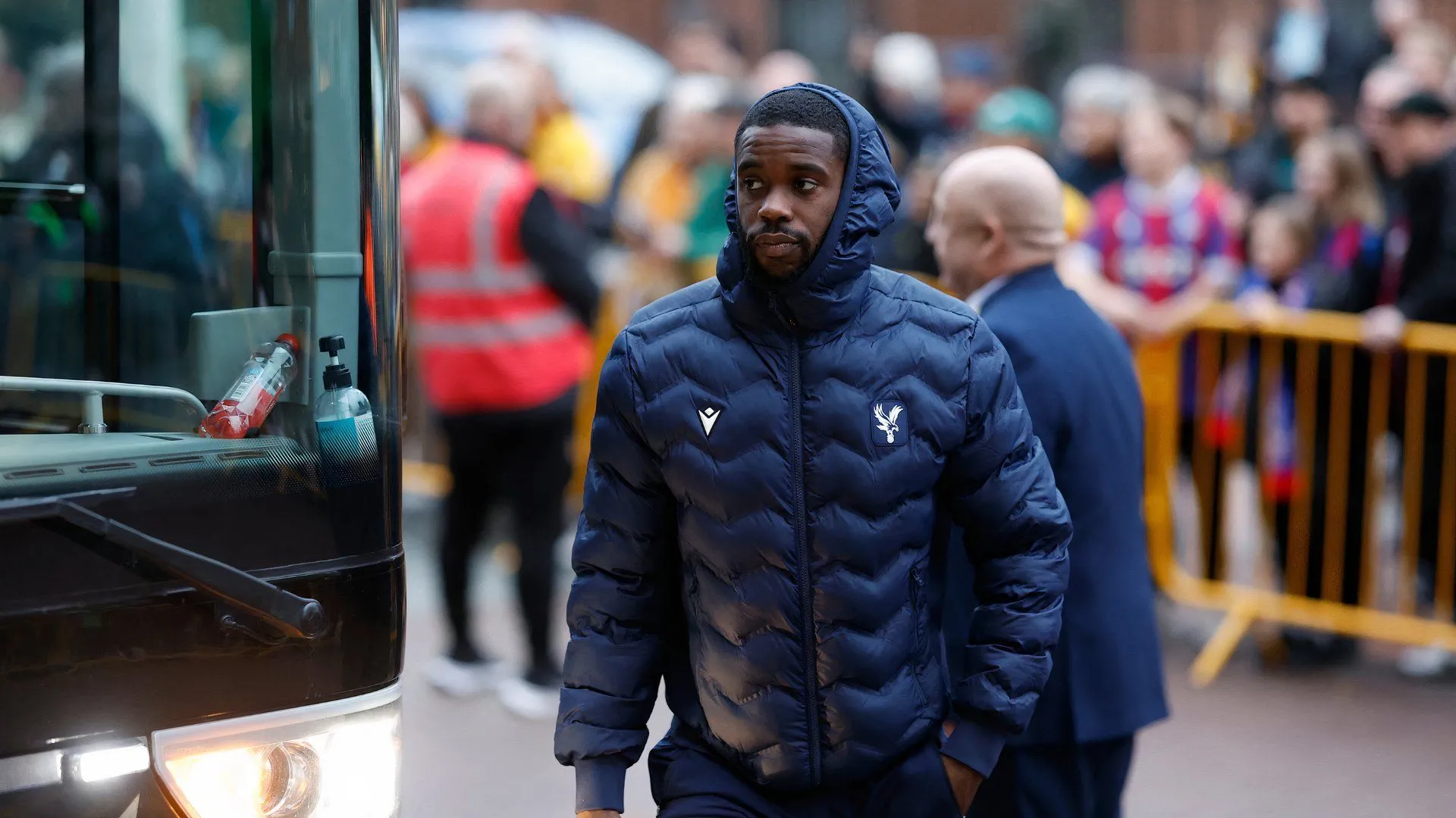 Jeffrey Schlupp thi đấu cho Crystal Palace sau khi rời Leicester City