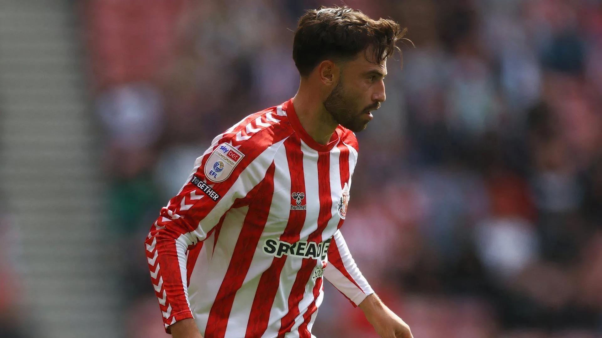 Tiền vệ Patrick Roberts của Sunderland gặp vấn đề nhỏ ở bắp chân