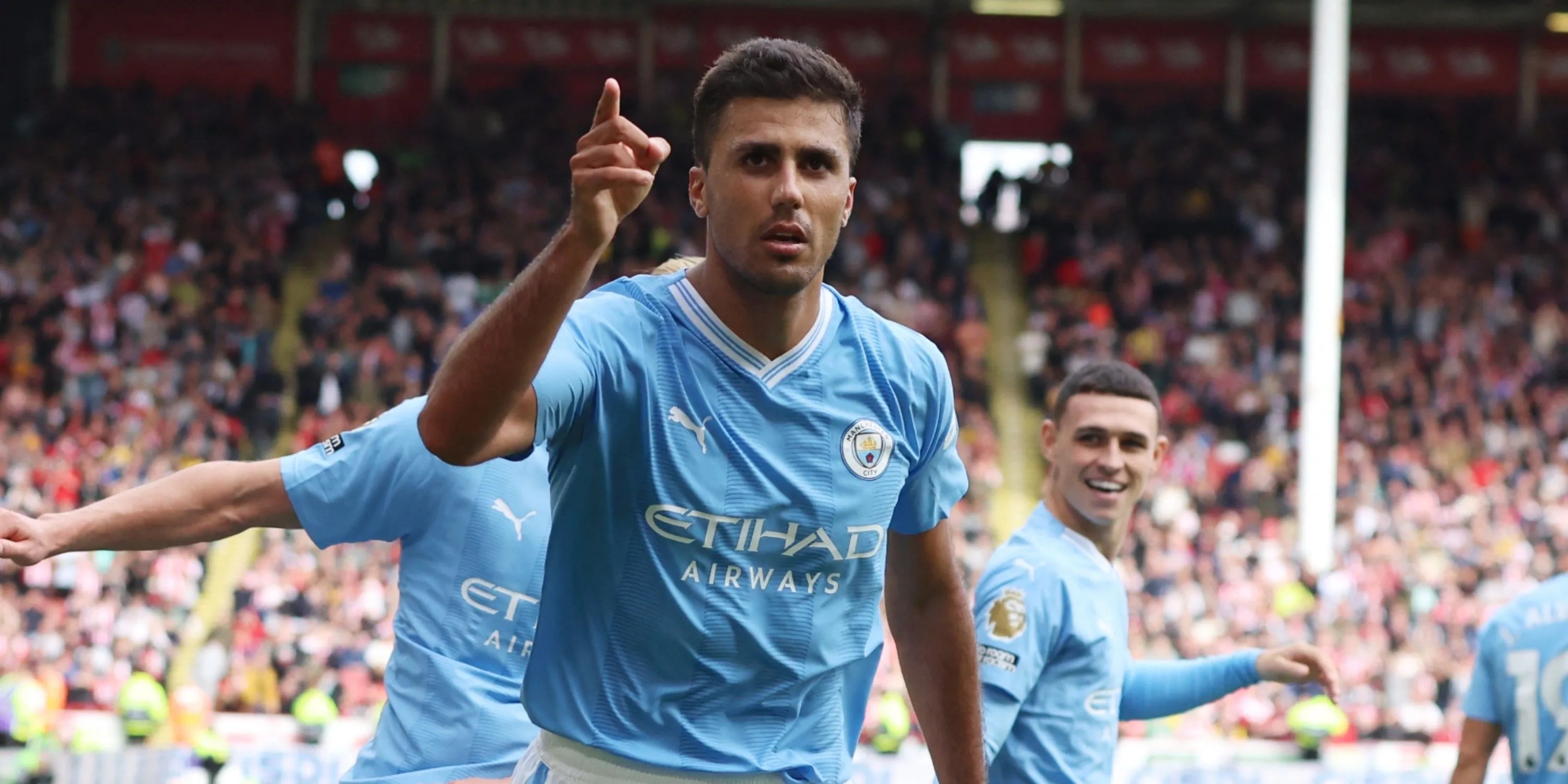 Tiền vệ trụ Rodri của Manchester City