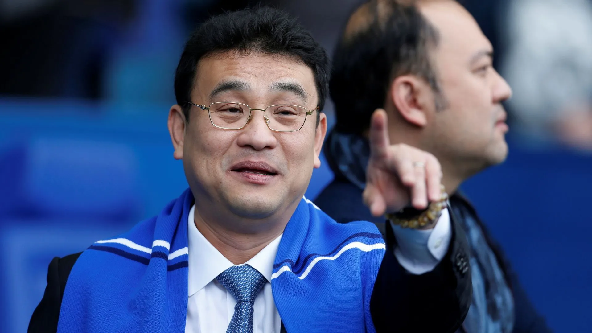 Chủ tịch Dejphon Chansiri của Sheffield Wednesday đối mặt với áp lực tài chính và yêu cầu bán câu lạc bộ