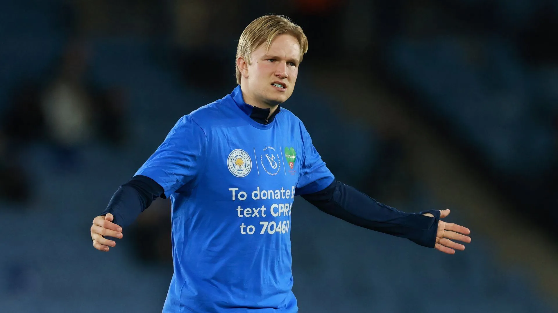 Hậu vệ Victor Kristiansen của Leicester City trong trận đấu quan trọng