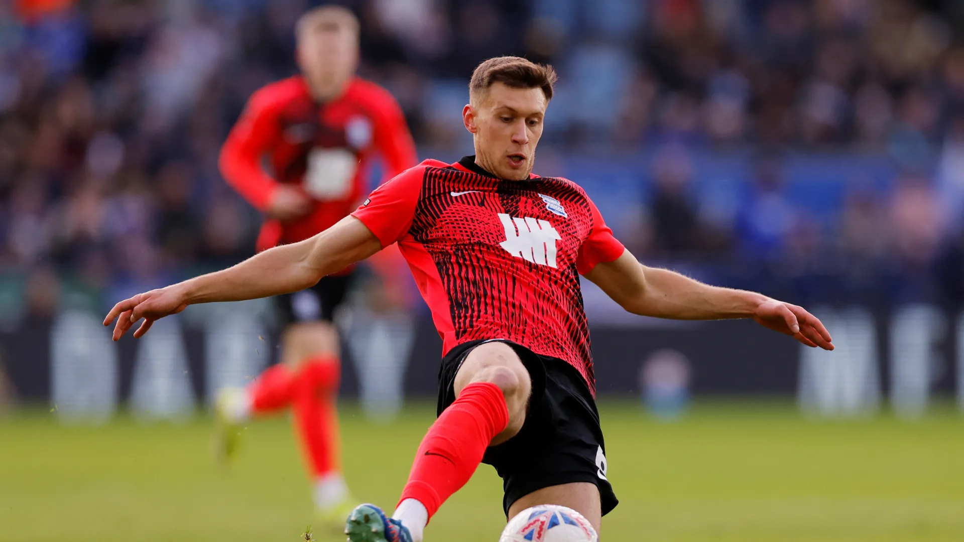 Sheffield Wednesday Đối Mặt Nợ Hơn 4 Triệu Bảng: Thách Thức Khổng Lồ Cho Chủ Sở Hữu Mới