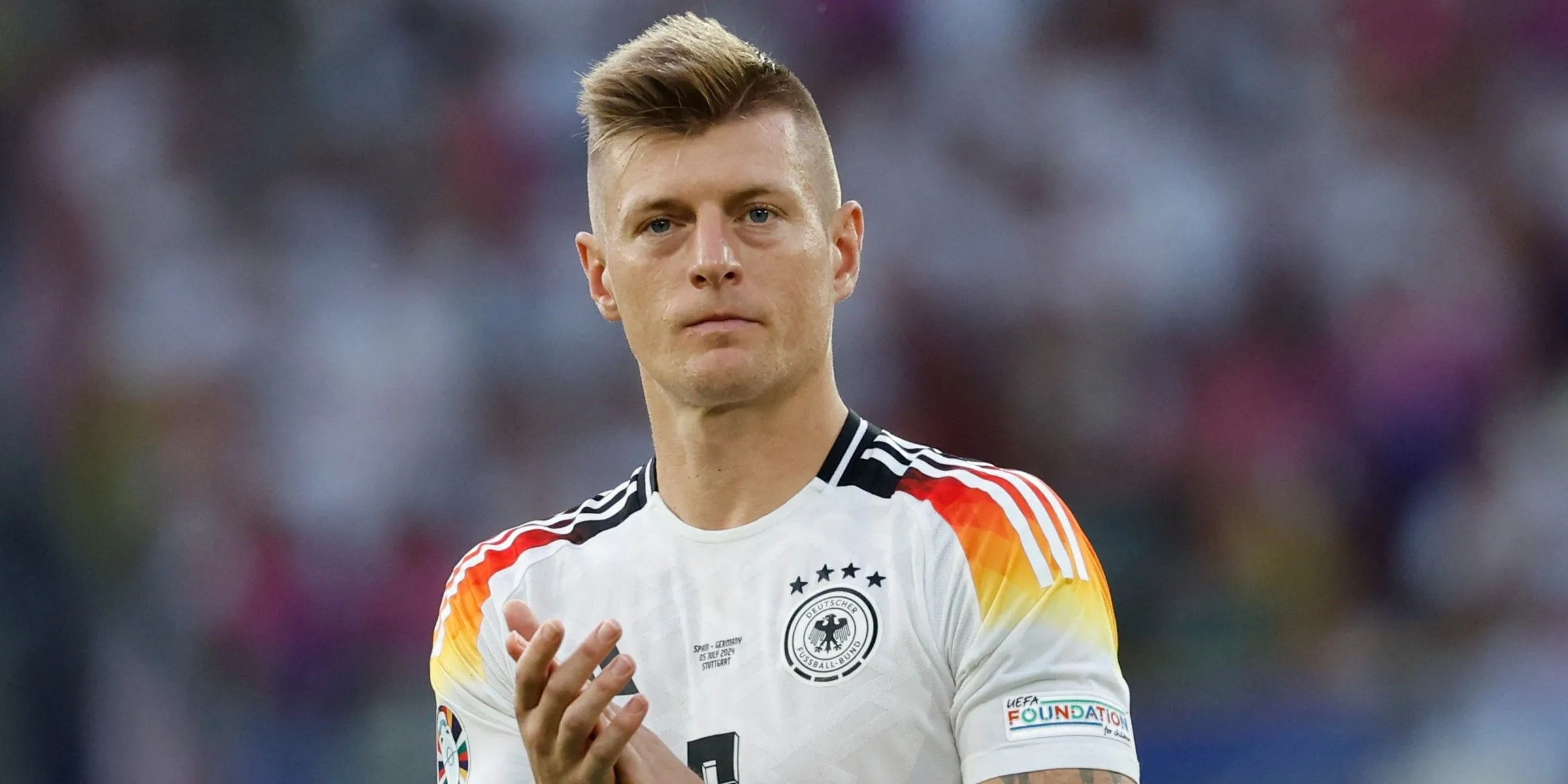 Toni Kroos chia tay đội tuyển Đức