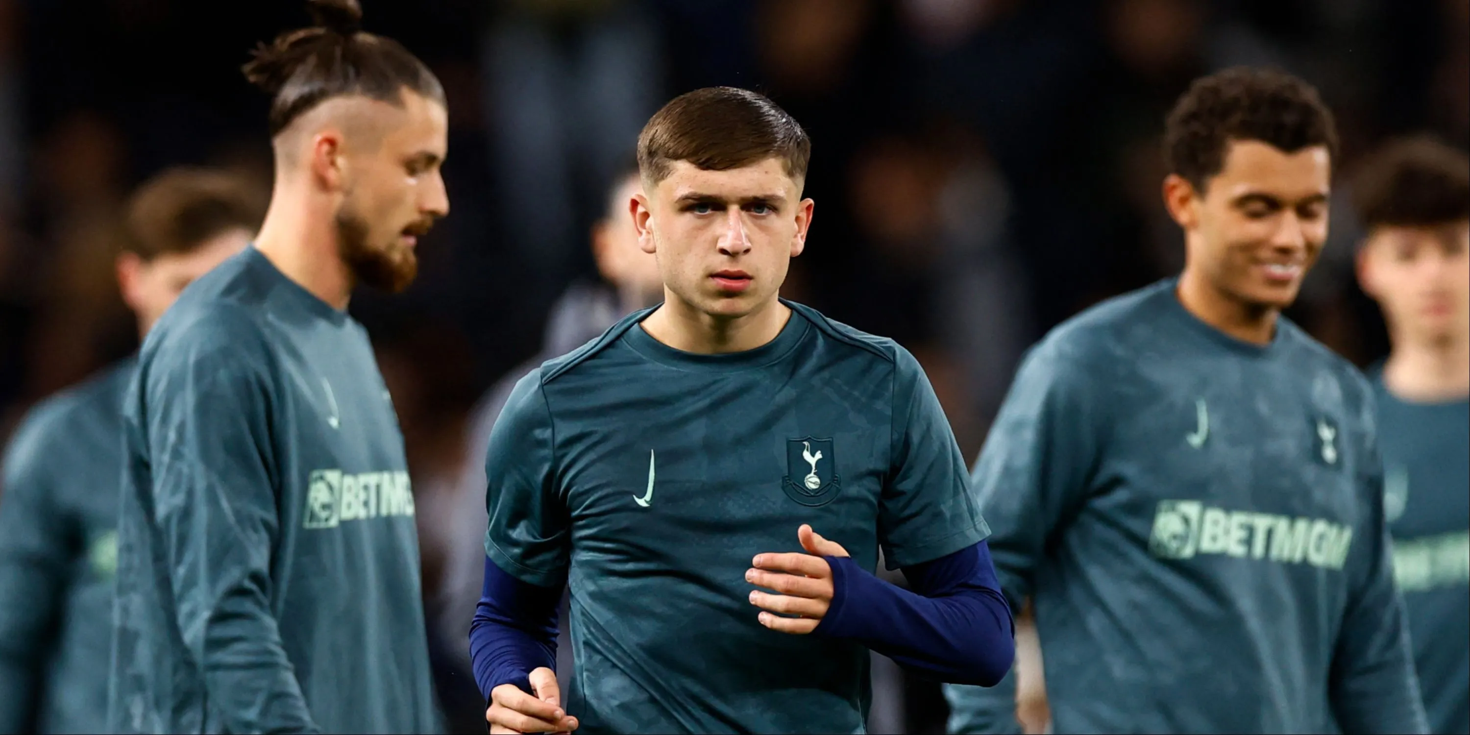 Cầu thủ David Brooks trong màu áo AFC Bournemouth, được xem là mục tiêu thay thế tiềm năng cho West Brom