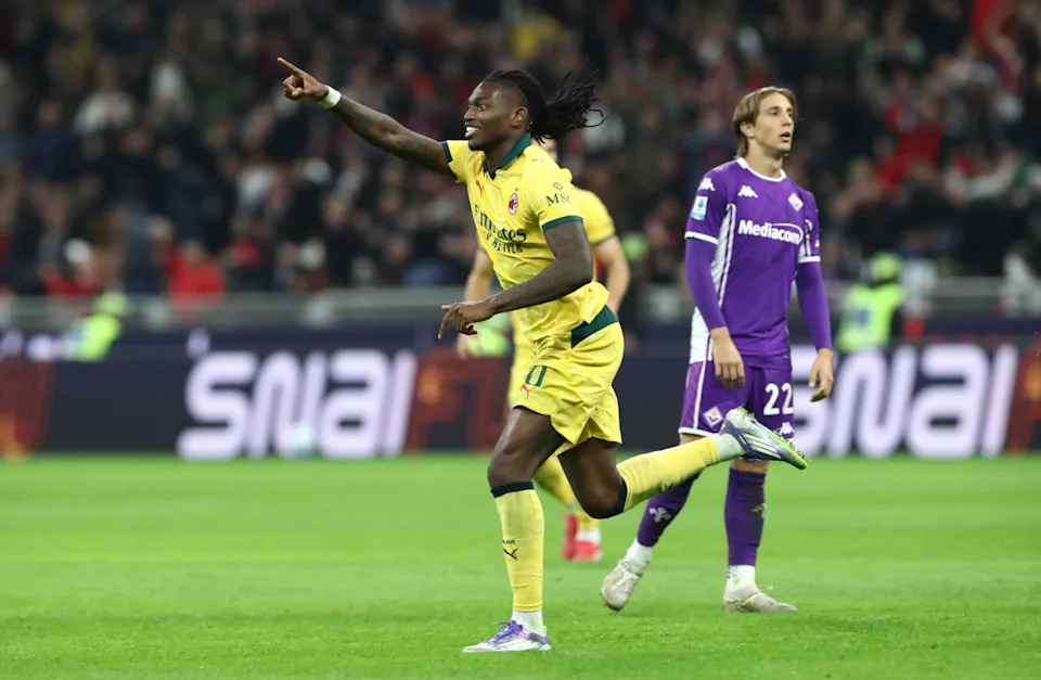 AC Milan Vượt Qua Fiorentina Nhờ Công Của Rafael Leao và VAR