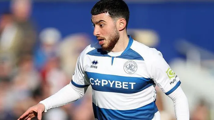 Tiến vệ của QPR dính vào một pha ẩu đả không đáng có